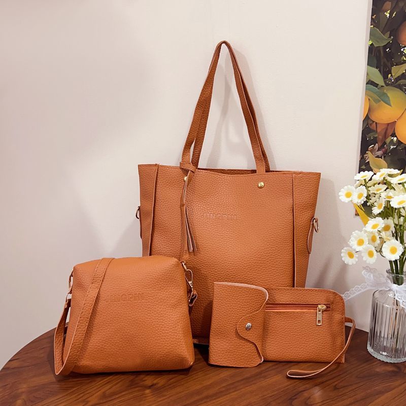 Four piece shoulder bag