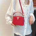 Single shouldered handbag