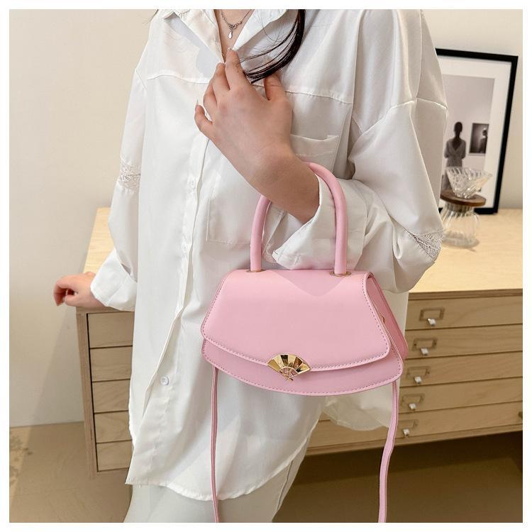 Cross body niche bag