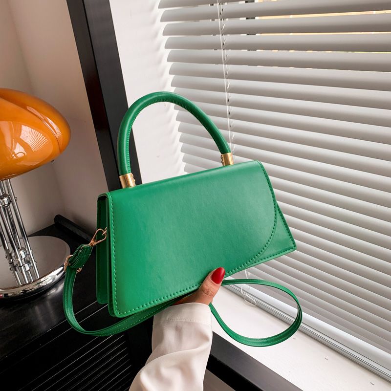 2024 trendy color handbag